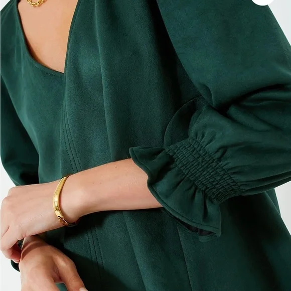 TUCKERNUCK Malachite Suede Easton Blouse Green Ruffle Sleeve Top Sz M NEW